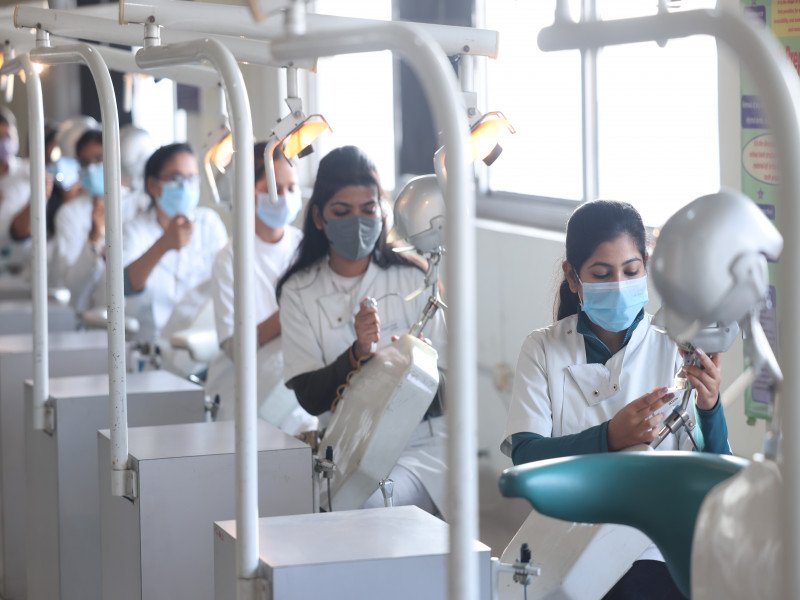 saraswati dental college