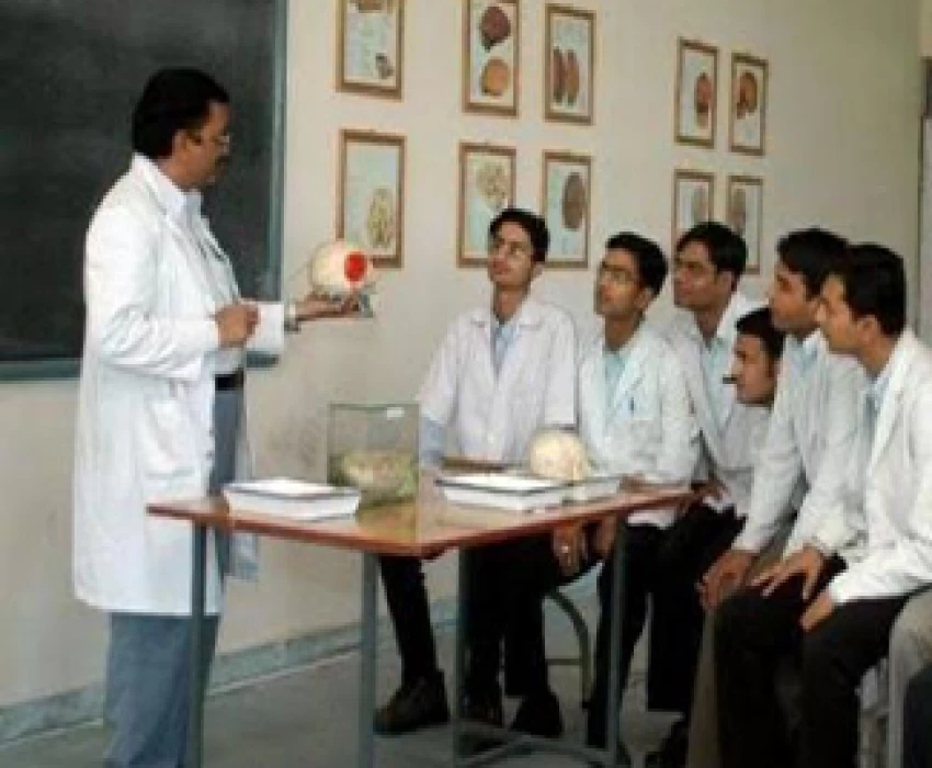 saraswati dental college