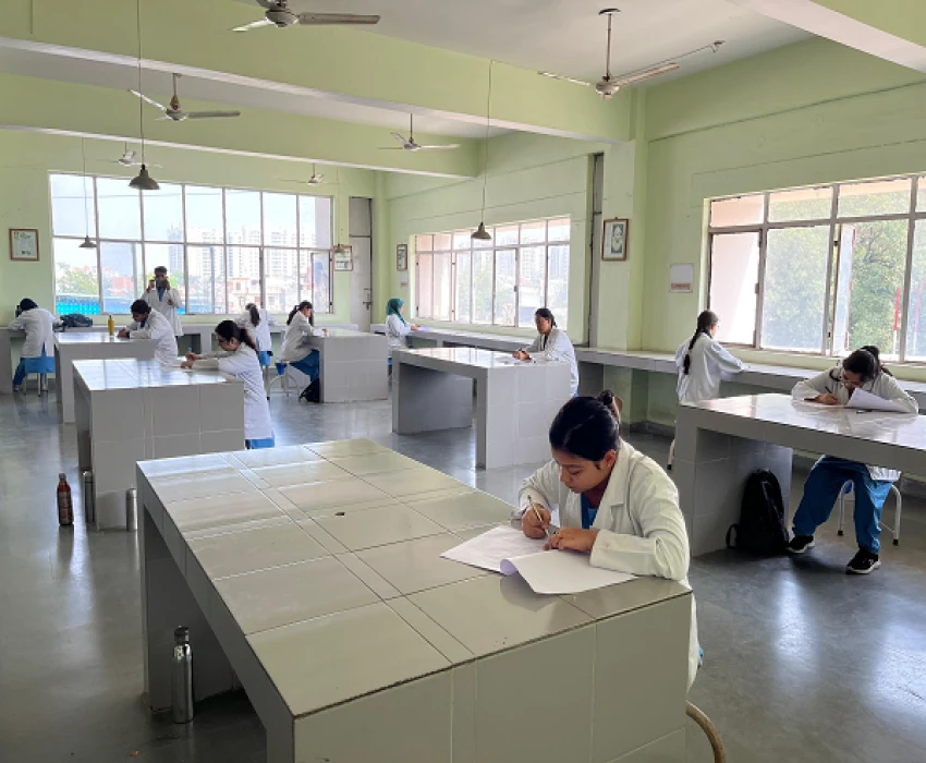 saraswati dental college