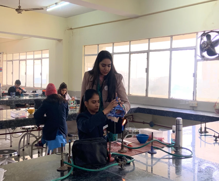 saraswati dental college