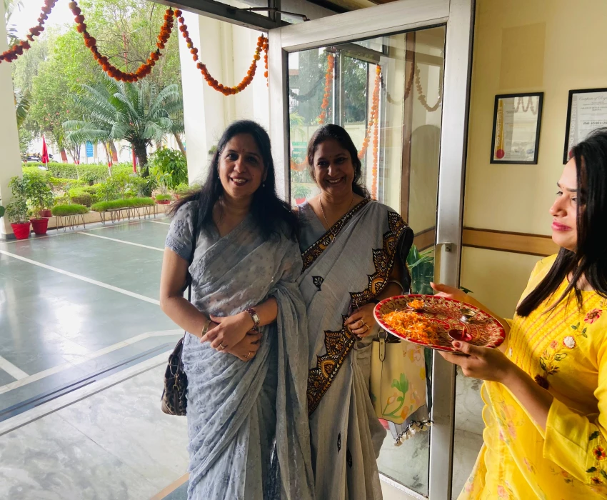 saraswati dental college